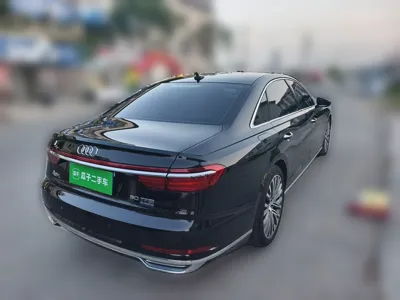 Audi A8 2019, 168900 км, за 277316.36 CNY - фото 6