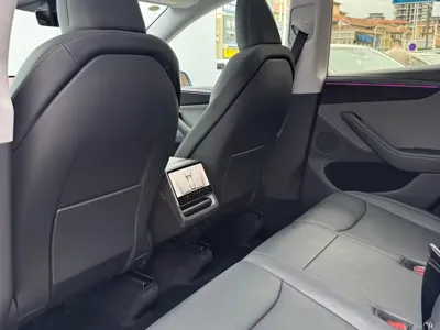 Tesla Model Y 2025, 31000 км, за 223800 CNY - фото 9