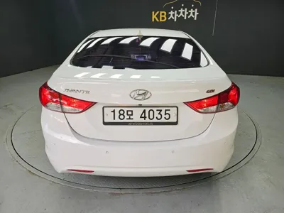 Hyundai Avante 2013, 156129 км, за 3990000 KRW