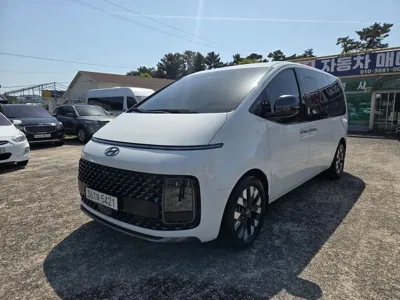 Hyundai Staria · 2024 год