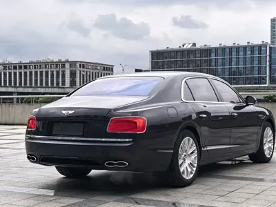 Bentley Flying Spur 2018, 42000 км, за 888000 CNY - фото 6