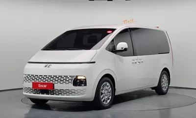 Hyundai Staria · 2022 год