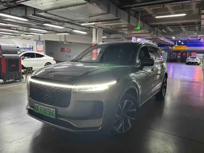 Li Auto Li ONE · 2021 год