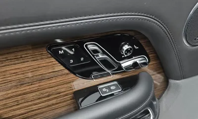 Land Rover Range Rover 2018, 130815 км, за 42200000 KRW - фото 36
