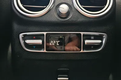Mercedes-Benz GLC 2020, 84500 км, за 191838.69 CNY - фото 34