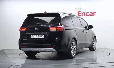 Kia Canival 2016, 127056 км, за 10000000 KRW