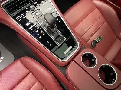 Porsche Panamera 2023, 29000 км, за 675800 CNY - фото 21