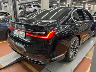 BMW 7-Series 2021, 33036 км, за 64000000 KRW