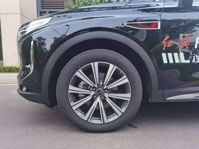 Hongqi Hongqi HS7 PHEV 2025, 5000 км, за 149800 CNY