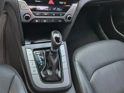 Hyundai Avante 2017, 81462 км, за 9000000 KRW - фото 15