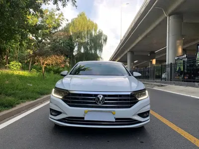 Volkswagen Sagitar 2019, 83000 км, за 53600 CNY