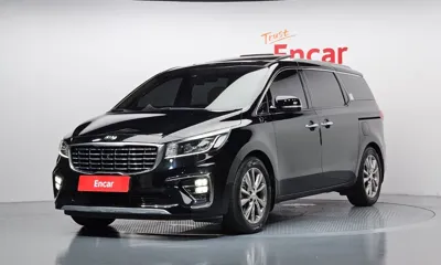 Kia Canival · 2019 год