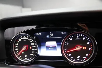 Mercedes-Benz E-Class 2018, 87100 км, за 19900000 KRW - фото 8