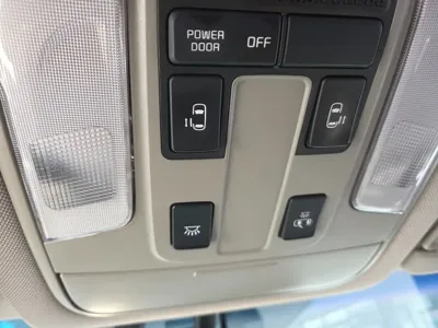 Kia Canival 2018, 165508 км, за 10800000 KRW - фото 10
