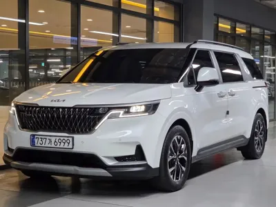 Kia Canival · 2023 год