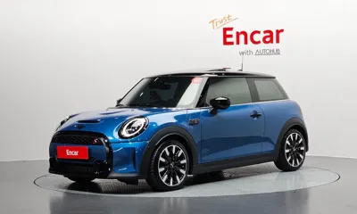 MINI Cooper · 2023 год