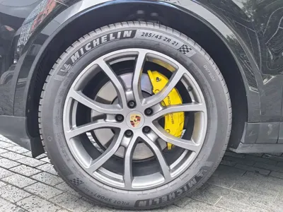 Porsche Cayenne 2023, 49000 км, за 589000 CNY - фото 18
