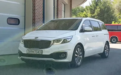 Kia Canival 2018, 153744 км, за 9990000 KRW