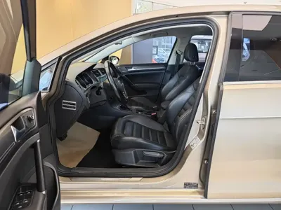 Volkswagen Golf 2016, 147000 км, за 37800 CNY - фото 14