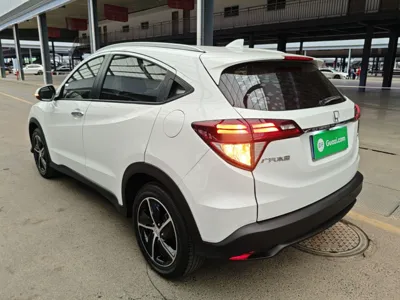 Honda Vezel 2019, 25900 км, за 76273.22 CNY