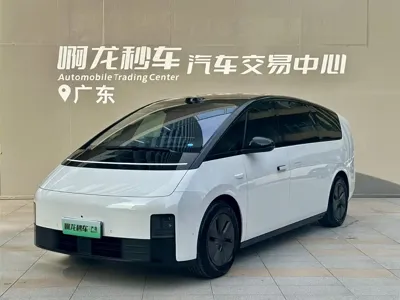 Li Auto Li MEGA · 2025 год