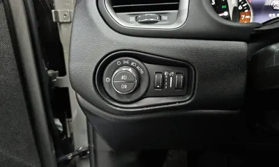Jeep Renegade 2022, 47520 км, за 21200000 KRW - фото 28