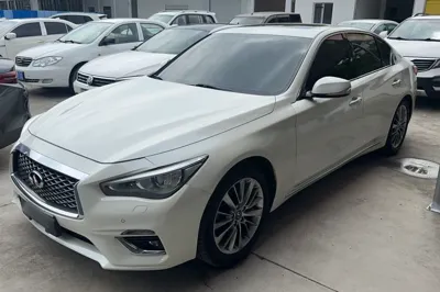 Infiniti Q50L · 2021 год