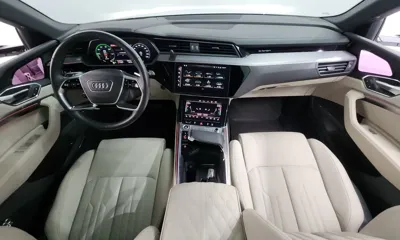 Audi e-tron 2022, 111017 км, за 41890000 KRW - фото 7