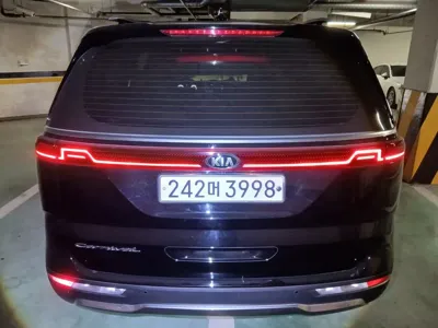 Kia Canival 2021, 69810 км, за 26000000 KRW