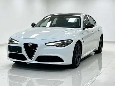 Alfa Romeo Giulia · 2017 год