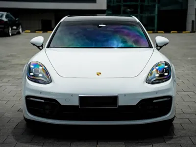 Porsche Panamera 2023, 30000 км, за 624300 CNY