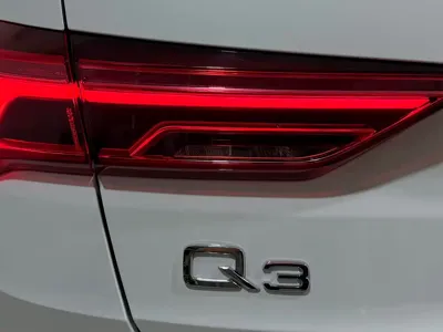 Audi Q3 2023, 10000 км, за 171000 CNY - фото 23
