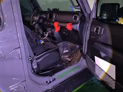 Jeep Wrangler 2021, 67800 км, за 227100 CNY - фото 20