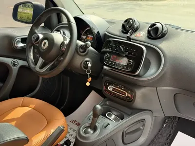Smart Smart Fortwo 2019, 63000 км, за 66600 CNY - фото 8
