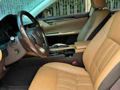 Lexus ES 2017, 150000 км, за 86800 CNY - фото 9