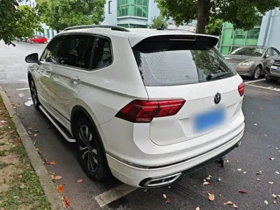 Volkswagen Tiguan L 2022, 74200 км, за 102600 CNY - фото 5