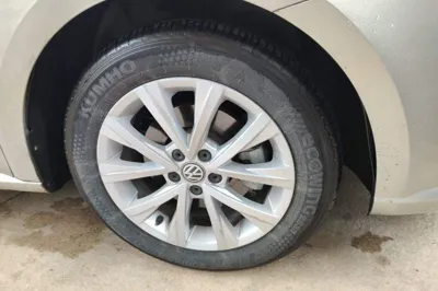 Volkswagen Lavida 2015, 97100 км, за 36144.8 CNY - фото 8