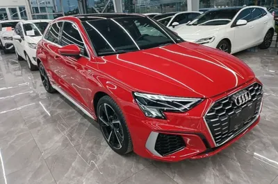 Audi A3 2024, 25600 км, за 123966.41 CNY