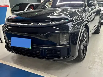 Li Auto Li L7 · 2024 год
