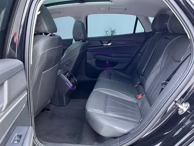 Volkswagen Passat 2025, 9000 км, за 152800 CNY - фото 18