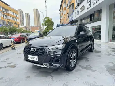 Audi Q5L · 2025 год