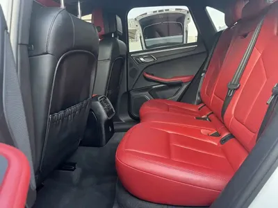 Porsche Macan 2018, 80000 км, за 138000 CNY