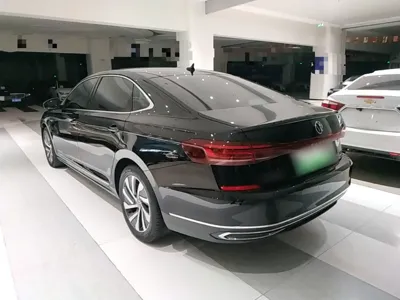 Volkswagen Passat New Energy 2022, 81500 км, за 111948.96 CNY