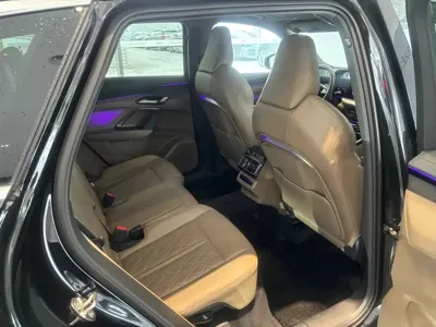 Audi Q5L 2025, 6000 км, за 288800 CNY - фото 13