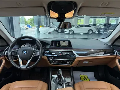 BMW 5 Series 2018, 178299 км, за 128800 CNY - фото 10