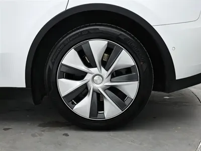 Tesla Model Y 2021, 61200 км, за 153000 CNY - фото 11