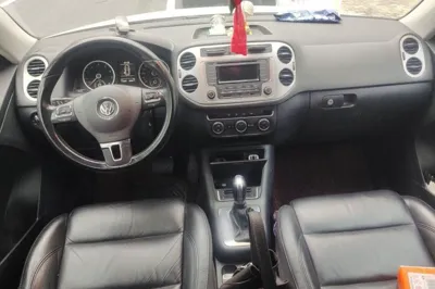 Volkswagen Tiguan 2015, 73400 км, за 41311.26 CNY - фото 9