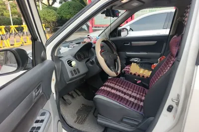 Suzuki Swift 2016, 88800 км, за 23147.09 CNY - фото 16