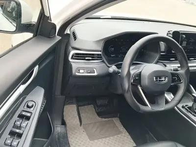 Geely Emgrand 2023, 28900 км, за 44100 CNY - фото 16