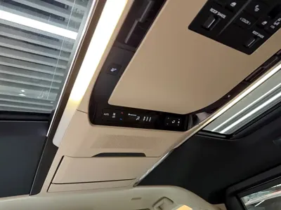 Toyota Vellfire 2023, 40000 км, за 756800 CNY - фото 15